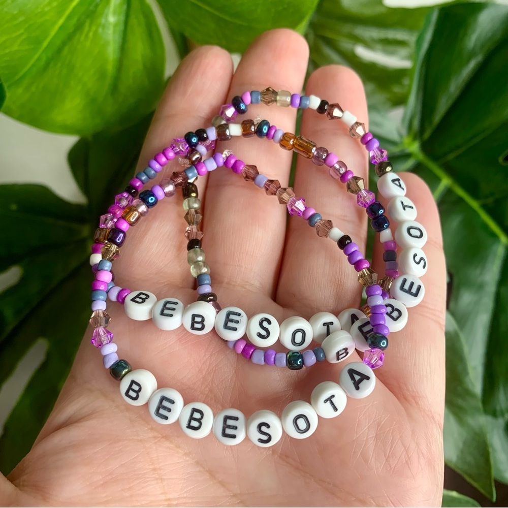 Bebesota Purple Word Beaded Bracelet - Picture 3 of 5